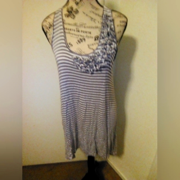 Striped Ruffle dress - Picture 1 of 3